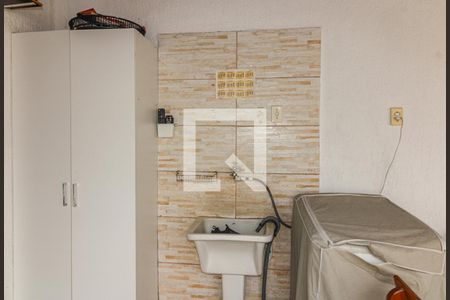 Casa de condomínio para alugar com 360m², 3 quartos e 4 vagasÁrea externa - Serviço