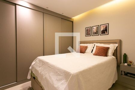 Suíte de casa de condomínio à venda com 3 quartos, 200m² em Vila Esperança, São Paulo