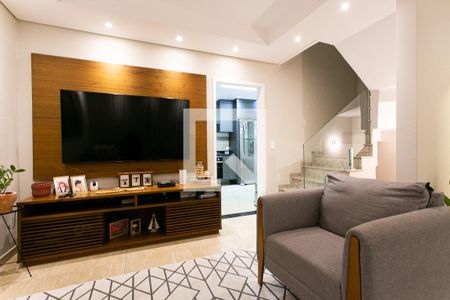 Sala de casa de condomínio à venda com 3 quartos, 200m² em Vila Esperança, São Paulo