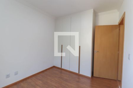 Apartamento à venda com 71m², 2 quartos e 2 vagas Apartamento à venda com 71m², 2 quartos e 2 vagasQuarto 2