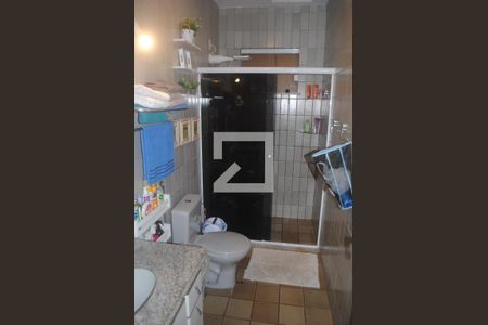 Casa de condomínio para alugar com 420m², 5 quartos e 3 vagasBanheiro dos Quartos