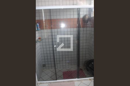 Casa de condomínio para alugar com 420m², 5 quartos e 3 vagasBanheiro da Suíte 2