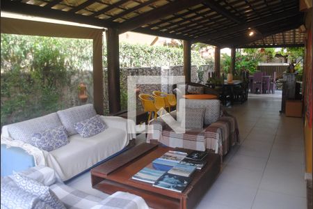 Casa de condomínio para alugar com 420m², 5 quartos e 3 vagasÁrea Externa