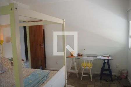 Casa de condomínio para alugar com 420m², 5 quartos e 3 vagasQuarto 2