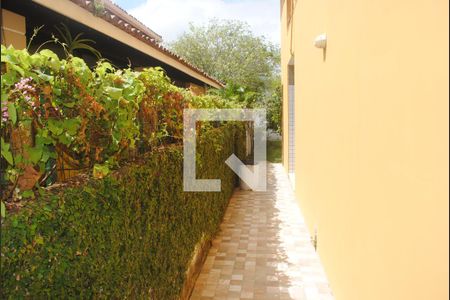 Casa de condomínio para alugar com 420m², 5 quartos e 3 vagasCorredor