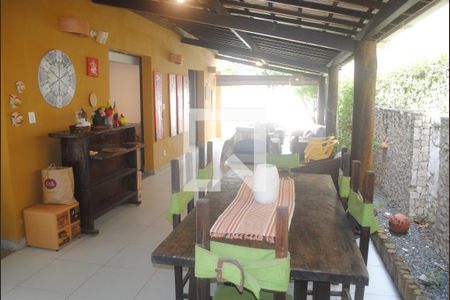 Casa de condomínio para alugar com 420m², 5 quartos e 3 vagasÁrea Externa