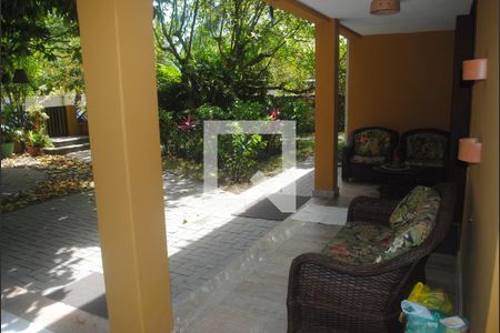 Casa de condomínio para alugar com 420m², 5 quartos e 3 vagasÁrea Externa