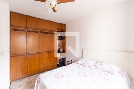 Casa à venda com 224m², 5 quartos e 3 vagasQuarto 1