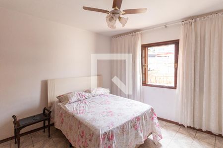 Casa à venda com 224m², 5 quartos e 3 vagasQuarto 1