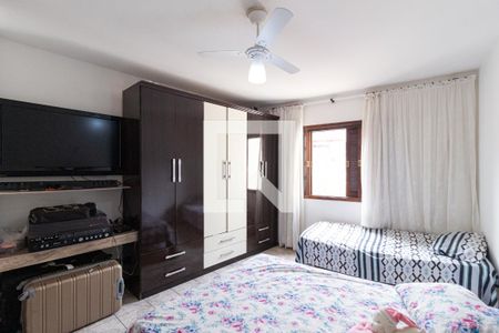 Casa à venda com 224m², 5 quartos e 3 vagasQuarto 2