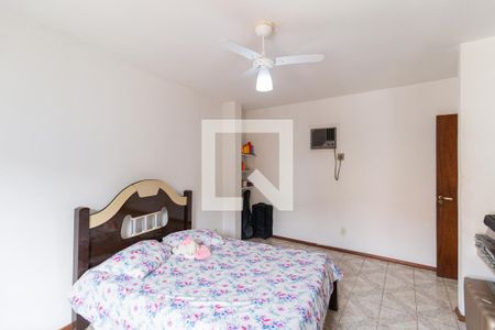 Casa à venda com 224m², 5 quartos e 3 vagasQuarto 2