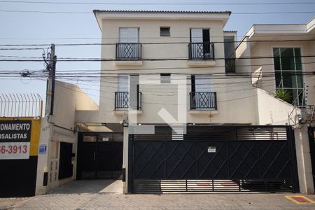 Casa de condomínio à venda com 54m², 3 quartos e 1 vagaFachada