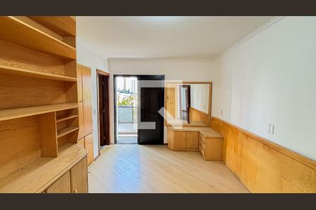 Apartamento à venda com 150m², 3 quartos e 2 vagas Apartamento à venda com 150m², 3 quartos e 2 vagasSuite 1