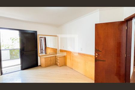 Apartamento à venda com 150m², 3 quartos e 2 vagas Apartamento à venda com 150m², 3 quartos e 2 vagasSuite 1