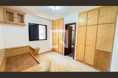 Apartamento à venda com 150m², 3 quartos e 2 vagas Apartamento à venda com 150m², 3 quartos e 2 vagasSuíte 3