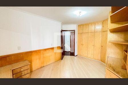 Apartamento à venda com 150m², 3 quartos e 2 vagas Apartamento à venda com 150m², 3 quartos e 2 vagasSuite 1