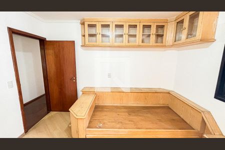 Apartamento à venda com 150m², 3 quartos e 2 vagas Apartamento à venda com 150m², 3 quartos e 2 vagasSuíte 3