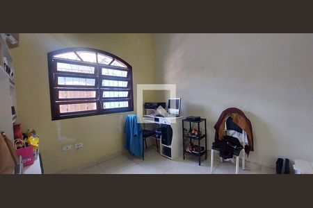 Casa à venda com 298m², 4 quartos e 4 vagas Casa à venda com 298m², 4 quartos e 4 vagasEscritório