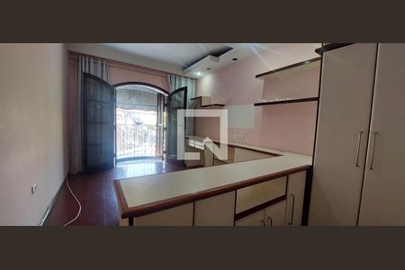 Casa à venda com 298m², 4 quartos e 4 vagas Casa à venda com 298m², 4 quartos e 4 vagasQuarto 2