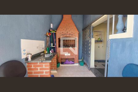 Casa à venda com 298m², 4 quartos e 4 vagas Casa à venda com 298m², 4 quartos e 4 vagasChurrasqueira