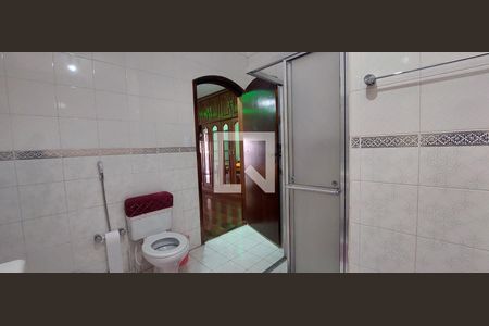 Casa à venda com 298m², 4 quartos e 4 vagas Casa à venda com 298m², 4 quartos e 4 vagasBanheiro Quarto 1 suíte