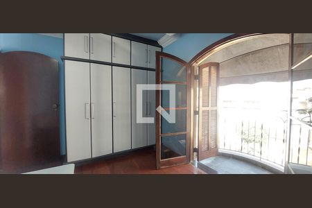 Casa à venda com 298m², 4 quartos e 4 vagas Casa à venda com 298m², 4 quartos e 4 vagasQuarto 3