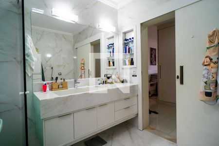 Casa para alugar com 301m², 3 quartos e 4 vagasBanheiro da Suíte 1
