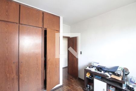Apartamento à venda com 130m², 4 quartos e 2 vagasQuarto 2