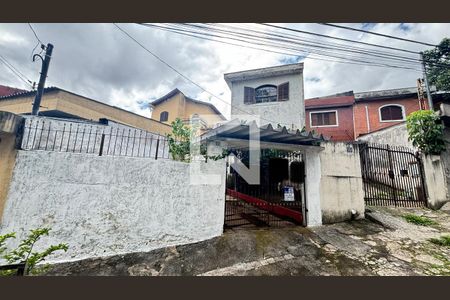 Casa para alugar com 196m², 3 quartos e 3 vagasFachada