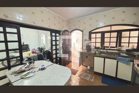 Casa para alugar com 196m², 3 quartos e 3 vagasCozinha