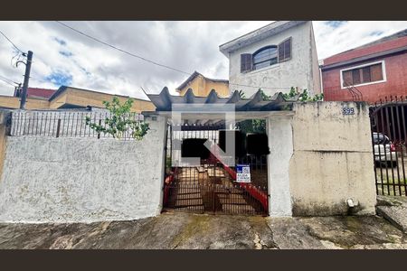 Casa para alugar com 196m², 3 quartos e 3 vagasFachada