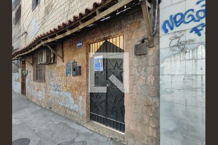 Casa para alugar com 100m², 2 quartos e sem vagaFachada do condomínio