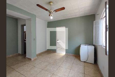 Casa para alugar com 100m², 2 quartos e sem vagaSala