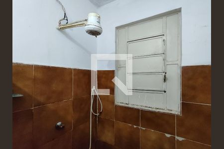 Casa para alugar com 100m², 2 quartos e sem vagaBanheiro Corredor