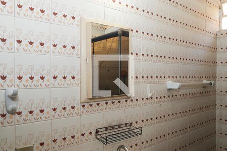 Casa à venda com 171m², 3 quartos e 2 vagas Casa à venda com 171m², 3 quartos e 2 vagasBanheiro