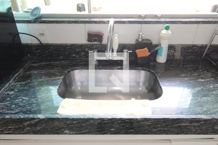 Casa à venda com 492m², 3 quartos e 3 vagasCozinha