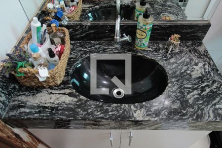 Casa à venda com 492m², 3 quartos e 3 vagasBanheiro Social