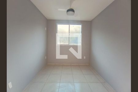 Quarto 1 de apartamento para alugar com 2 quartos, 44m² em Vargem Grande, Rio de Janeiro