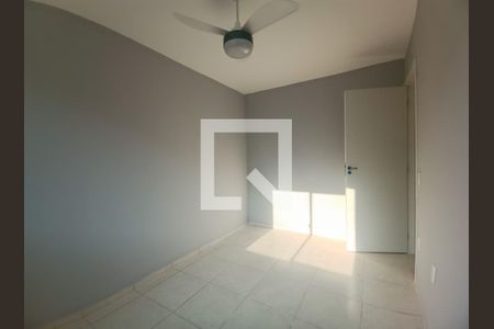 Quarto 1 de apartamento para alugar com 2 quartos, 44m² em Vargem Grande, Rio de Janeiro