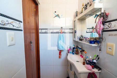 Casa à venda com 220m², 3 quartos e 2 vagasBanheiro Social