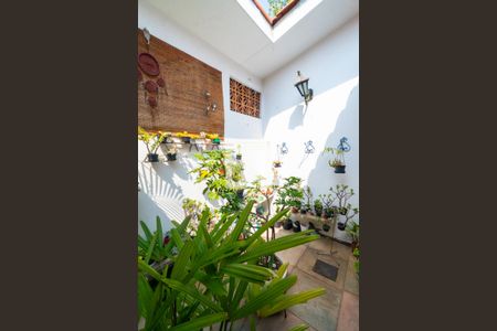 Casa à venda com 220m², 3 quartos e 2 vagasJardim de inverno