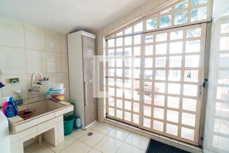 Casa à venda com 220m², 3 quartos e 2 vagasÁrea de Serviço