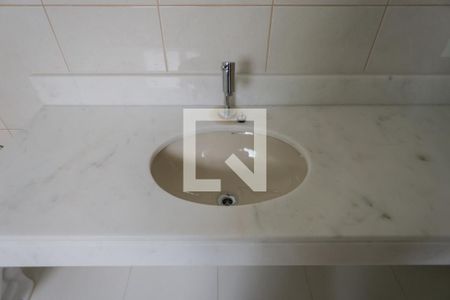 Casa à venda com 110m², 3 quartos e 2 vagas Casa à venda com 110m², 3 quartos e 2 vagasBanheiro da suíte 1