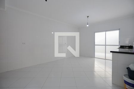 Casa à venda com 110m², 3 quartos e 2 vagas Casa à venda com 110m², 3 quartos e 2 vagasCozinha