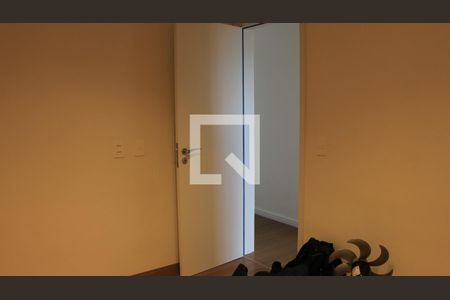 Quarto de apartamento à venda com 3 quartos, 67m² em Passo da Areia, Porto Alegre