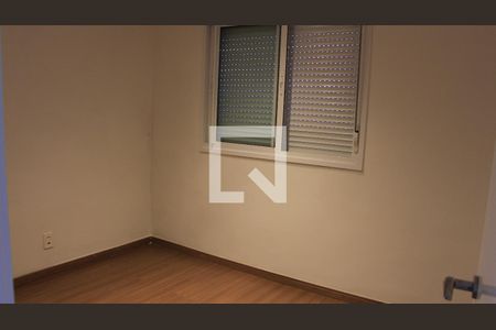 Quarto de apartamento à venda com 3 quartos, 67m² em Passo da Areia, Porto Alegre