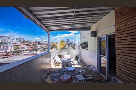 Apartamento à venda com 120m², 2 quartos e 2 vagas Apartamento à venda com 120m², 2 quartos e 2 vagasCobertura