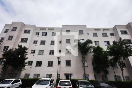 Apartamento para alugar com 47m², 2 quartos e 1 vaga Apartamento para alugar com 47m², 2 quartos e 1 vagaFachada