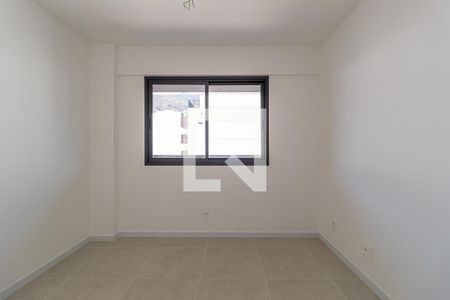 Apartamento à venda com 150m², 3 quartos e 2 vagasQuarto 2