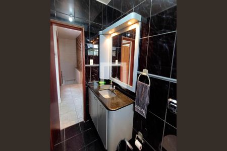 Casa para alugar com 200m², 4 quartos e 4 vagasBanheiro 